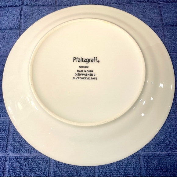 Vintage Pfaltzgraff Orchard Pattern Fruit on White Porcelain Salad Plates  7.5” - Picture 5 of 8